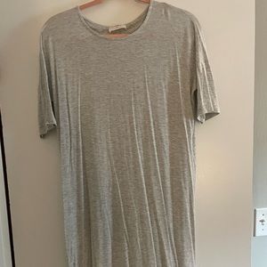 Gray t-shirt dress evenly brand size large